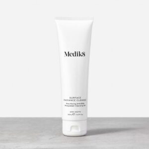 MEDIK8 Surface Radiance Cleanse - Prausiklis giliam porų valymui riebiai ir mišriai veido odai, 150 ml