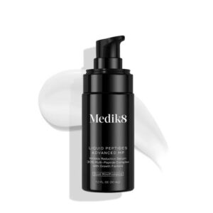 MEDIK8 Liquid Peptides Advanced MP atjauninantis serumas su augimo faktoriais, mini baltymais ir net 13 atjauninančių peptidų, 30ml