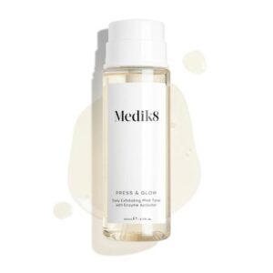 MEDIK8 PRESS & GLOW™ Kasdienis šveičiamasis PHA tonikas, 200 ml